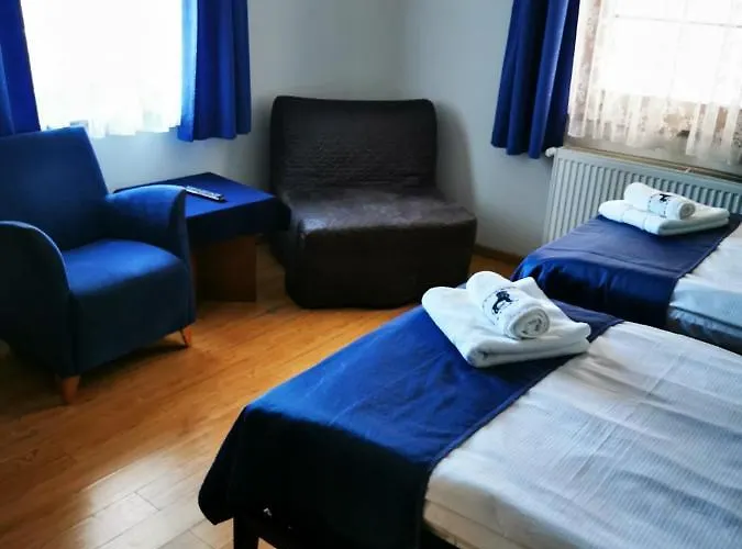 狮子山下公寓 * Świdnica